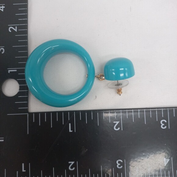 KJL Kenneth Jay Lane "Take Me Back" acrylic earrings Pierced NEW - Picture 7 of 7